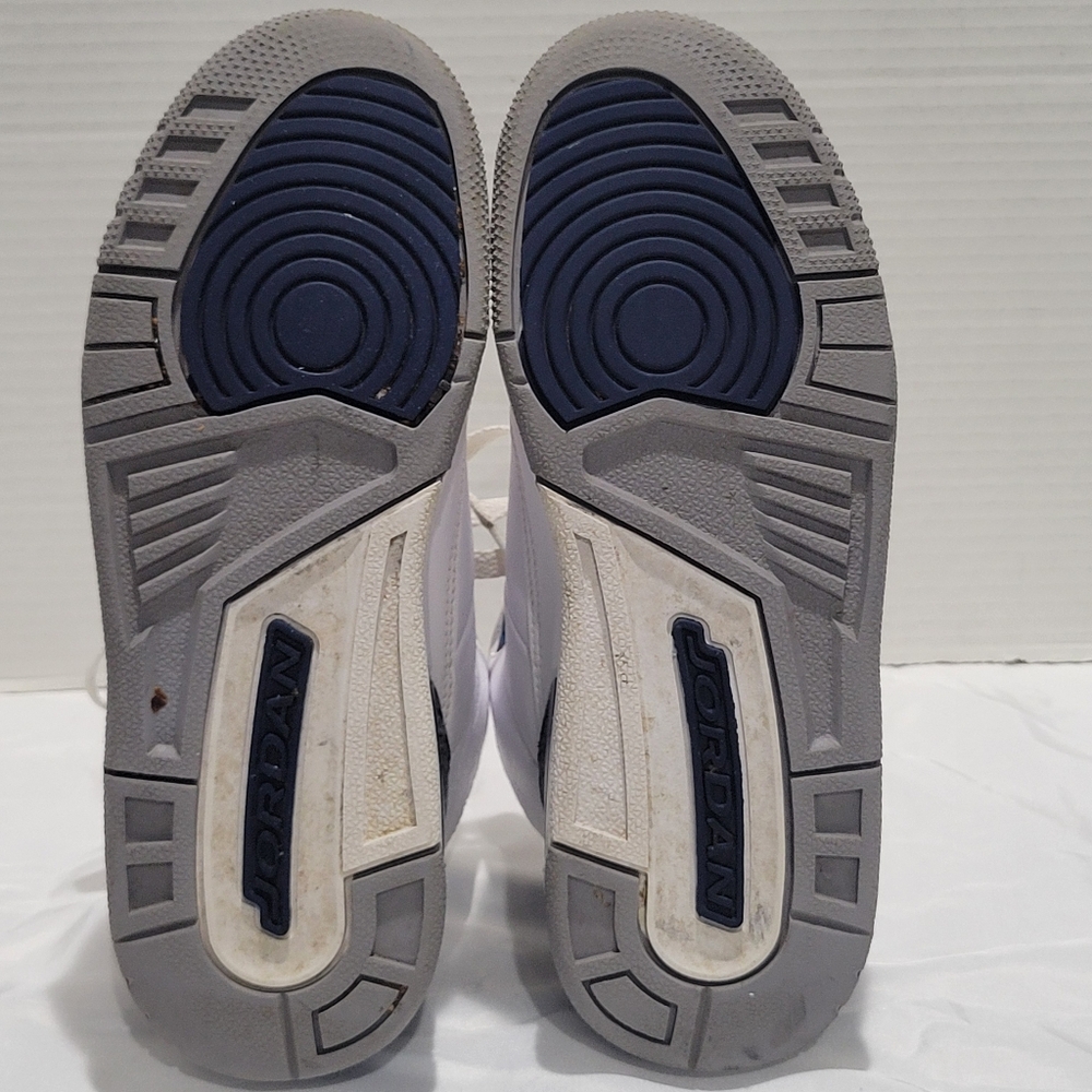 Air Jordan 3 Retro 2023 Midnight Navy 5.5 Youth Sneakers - Picture 13 of 16